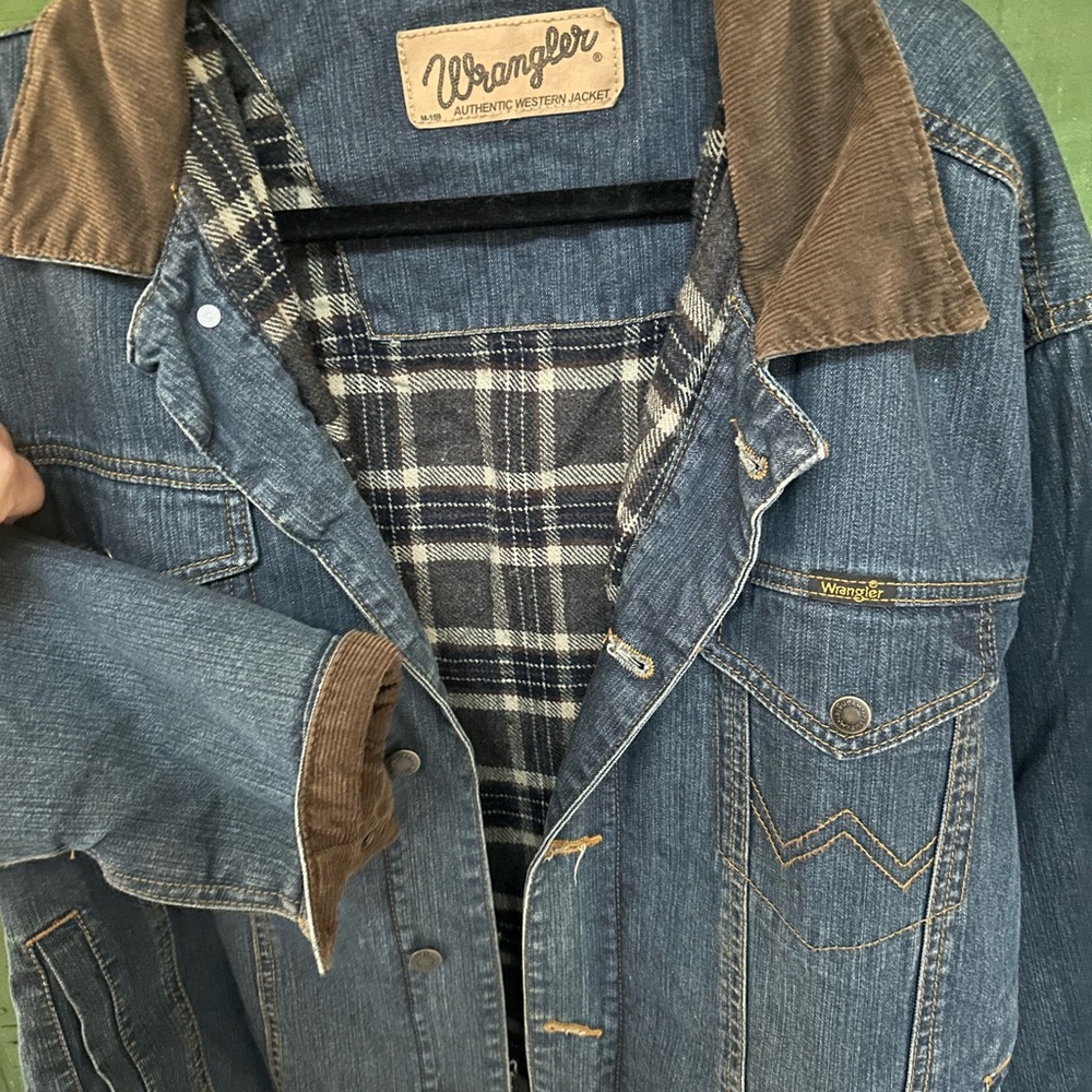 Wrangler Blue Denim Jacket with Brown Corduroy Collar - Picture 2 of 5